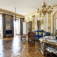 Flat in France, Paris, 200 sq.m.