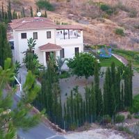 Villa at the seaside in Republic of Cyprus, Eparchia Pafou, 190 sq.m.