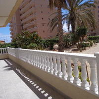 Квартира в центре города, на первой линии моря/озера в Испании, Валенсия, Аликанте, 80 кв.м.