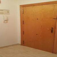 Квартира в центре города, на первой линии моря/озера в Испании, Валенсия, Аликанте, 80 кв.м.