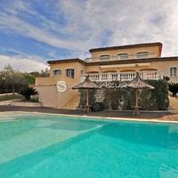 Villa in Guyane, 240 sq.m.