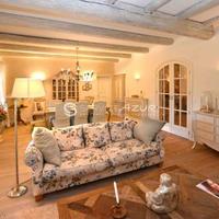 Villa in the suburbs in Guyane, 320 sq.m.