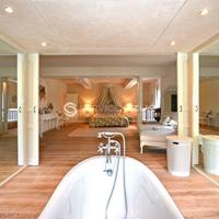 Villa in the suburbs in Guyane, 320 sq.m.