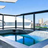 Пентхаус в центре города, на первой линии моря/озера в США, Миссури, Флорида, 280 кв.м.