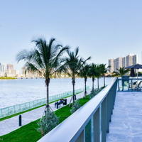 Пентхаус в центре города, на первой линии моря/озера в США, Миссури, Флорида, 280 кв.м.