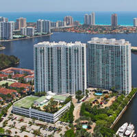 Апартаменты на первой линии моря/озера в США, Миссури, Флорида, 285 кв.м.