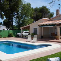 Villa in the suburbs in Spain, Comunitat Valenciana, Alicante, 200 sq.m.
