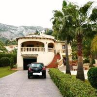 Villa in the suburbs in Spain, Comunitat Valenciana, Alicante, 250 sq.m.