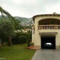 Villa in the suburbs in Spain, Comunitat Valenciana, Alicante, 250 sq.m.