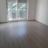 Квартира на второй линии моря/озера, в центре города в Турции, 95 кв.м.