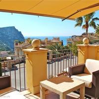 Penthouse at the second line of the sea / lake in Spain, Balearic Islands, Palma, 200 sq.m.