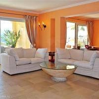 Penthouse at the second line of the sea / lake in Spain, Balearic Islands, Palma, 200 sq.m.