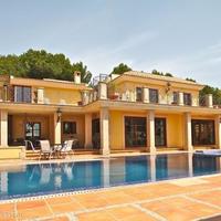 Villa in the suburbs in Spain, Balearic Islands, Palma, 700 sq.m.
