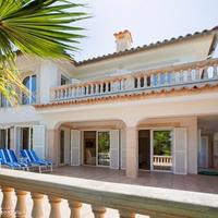 Villa in the suburbs in Spain, Balearic Islands, Palma, 1095 sq.m.