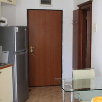 Квартира на первой линии моря/озера в Черногории, 34 кв.м.