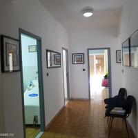 Апартаменты на второй линии моря/озера, в центре города в Италии, Вибо-Валентия, 116 кв.м.