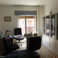 Апартаменты на второй линии моря/озера, в центре города в Италии, Вибо-Валентия, 116 кв.м.