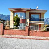 House at the second line of the sea / lake, in the city center in Turkey, 250 sq.m.