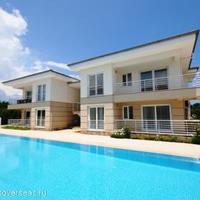 Апартаменты на второй линии моря/озера, в центре города в Турции, 90 кв.м.