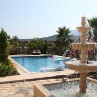 Villa at the second line of the sea / lake, in the city center in Turkey, 450 sq.m.