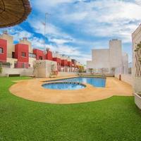 Townhouse in the suburbs in Spain, Comunitat Valenciana, Alicante, 77 sq.m.