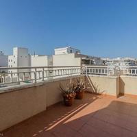 Flat in the city center in Spain, Comunitat Valenciana, Alicante, 98 sq.m.