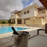 Villa in the mountains in Republic of Cyprus, Konia, 485 sq.m.