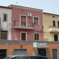 Flat at the second line of the sea / lake, in the city center in Italy, Liguria, Vibo Valentia, 85 sq.m.