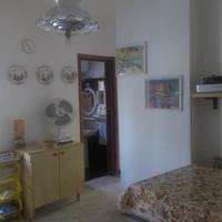 Квартира на второй линии моря/озера, в центре города в Италии, Лигурия, Вибо-Валентия, 43 кв.м.