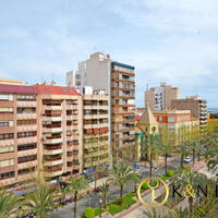 Квартира в центре города в Испании, Валенсия, Аликанте, 180 кв.м.