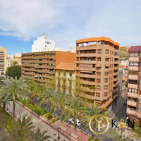 Квартира в центре города в Испании, Валенсия, Аликанте, 180 кв.м.