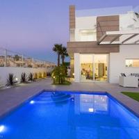 Villa in the suburbs in Spain, Comunitat Valenciana, Alicante, 110 sq.m.