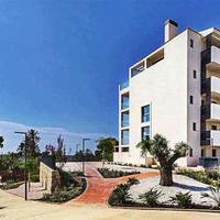Apartment at the first line of the sea / lake, in the suburbs in Spain, Comunitat Valenciana, Alicante, 101 sq.m.