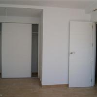Townhouse at the first line of the sea / lake, in the suburbs in Spain, Comunitat Valenciana, Alicante, 105 sq.m.