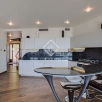 Вилла в большом городе, у моря в Испании, Каталония, Льорет-де-Мар, 335 кв.м.