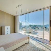 Вилла в большом городе, у моря в Испании, Каталония, Льорет-де-Мар, 335 кв.м.