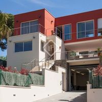 Вилла у моря в Испании, Каталония, Льорет-де-Мар, 452 кв.м.