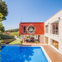 Вилла у моря в Испании, Каталония, Льорет-де-Мар, 452 кв.м.