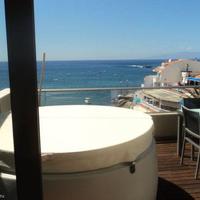 Penthouse at the first line of the sea / lake in Spain, Canary Islands, Santa Cruz de Tenerife, 135 sq.m.