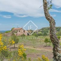 Villa in Spain, Catalunya, Girona, 550 sq.m.