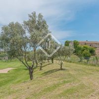 Villa in Spain, Catalunya, Girona, 550 sq.m.