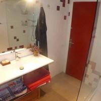 Квартира на первой линии моря/озера в Испании, Каталония, Камбрилс, 110 кв.м.