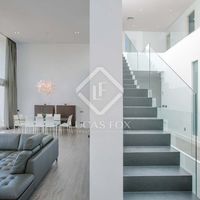 Villa by the lake, at the seaside in Spain, Catalunya, Girona, 413 sq.m.