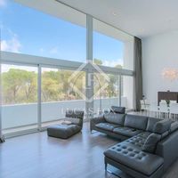 Villa by the lake, at the seaside in Spain, Catalunya, Girona, 413 sq.m.