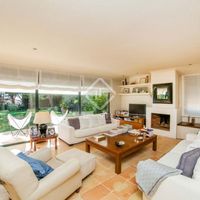 Villa by the lake, at the seaside in Spain, Catalunya, Lloret de Mar, 555 sq.m.