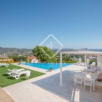 Villa in the big city, at the seaside in Spain, Catalunya, Girona, 971 sq.m.