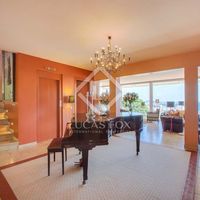 Villa in the big city, at the seaside in Spain, Catalunya, Girona, 971 sq.m.