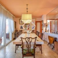 Villa in the big city, at the seaside in Spain, Catalunya, Girona, 971 sq.m.