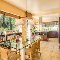 Villa in the big city, at the seaside in Spain, Catalunya, Girona, 971 sq.m.