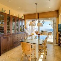 Villa in the big city, at the seaside in Spain, Catalunya, Girona, 971 sq.m.